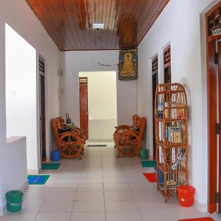 Guesthouse Kind And Love Хиккадува Экстерьер фото